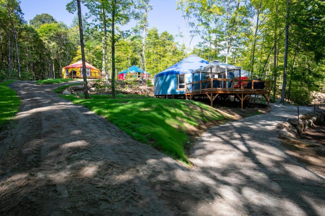 Yourtes Glamping Du Poisson Blanc Notre-Dame-du-Laus Exterior foto