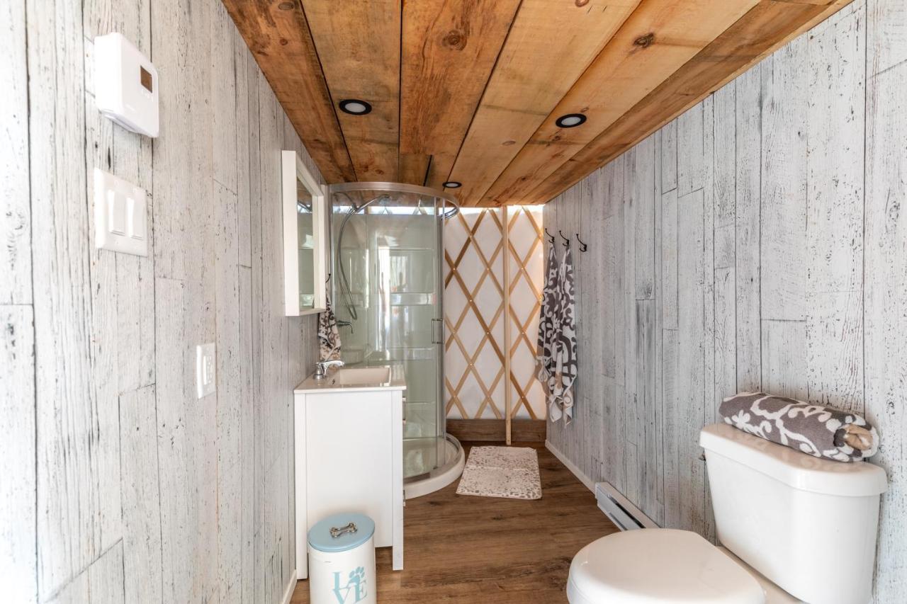 Yourtes Glamping Du Poisson Blanc Notre-Dame-du-Laus Exterior foto